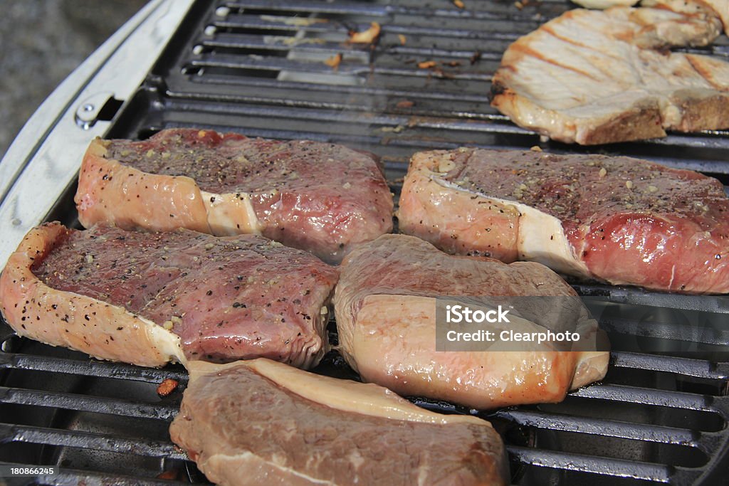 Barbecue Bistecca di manzo - Foto stock royalty-free di Ambientazione esterna