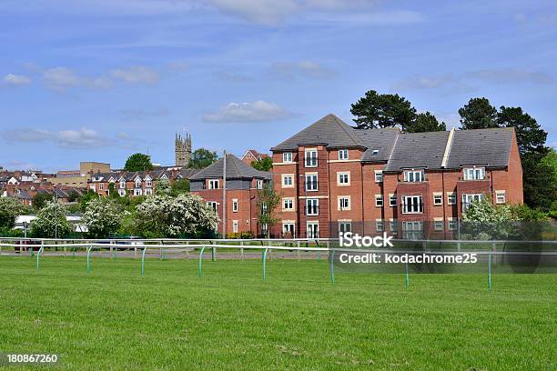 Photo libre de droit de Hippodrome De Warwick banque d'images et plus d'images libres de droit de Angleterre - Angleterre, Chemin de terre, Clôture