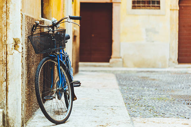 istock Bicycle in an alley, Italy 180867332