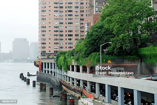 Traffic On Fdr Drive Along The East River In Nyc Stock Photo - Download Image Now - Apartment, Architectural Column, Building Exterior