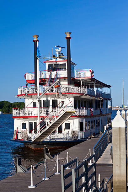 istock Savannah, Georgia Riverboat 180868923