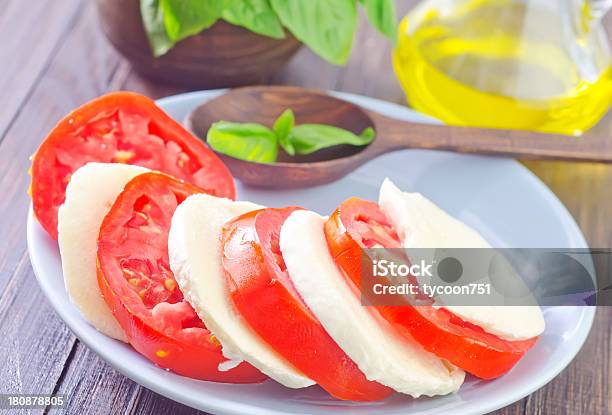 Caprese Stockfoto und mehr Bilder von Balsamico - Balsamico, Basilikum, Blatt - Pflanzenbestandteile