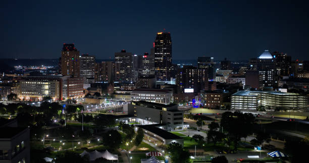 centro de st. paul, minnesota por la noche en otoño - highway 94 fotografías e imágenes de stock