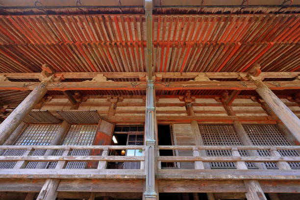 nachisan seiganto-ji temple (seigantojihondo) at nachisan, - higashimuro 뉴스 사진 이미지