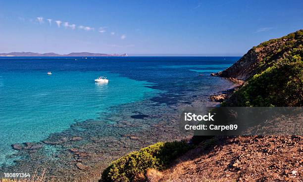 Foto de Bela Paisagem Do Mar Da Sardenha e mais fotos de stock de Areia - Areia, Baía, Beleza natural - Natureza