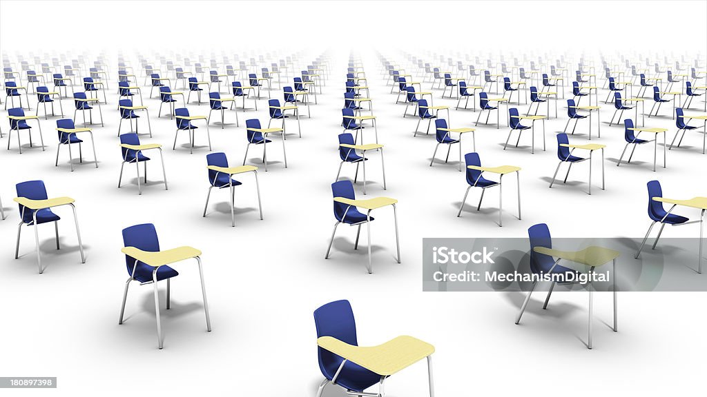 Vista de alto ángulo de corte diagonal de gran colegio sillas. - Foto de stock de Derramar - Lleno libre de derechos