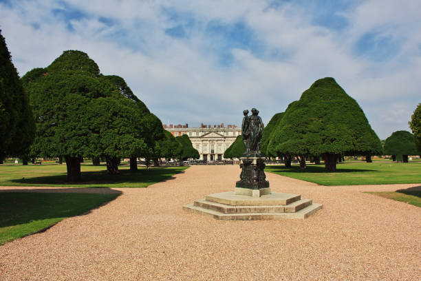 istock The Royal Castle Hampton Court, England, UK 1809023098