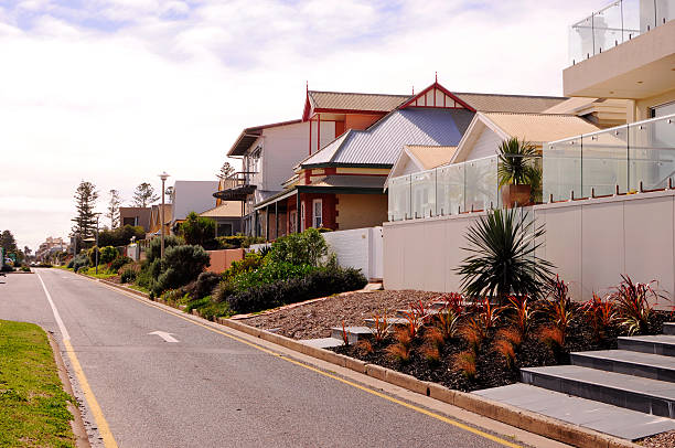 istock Australian esplanade beach side street 180903357