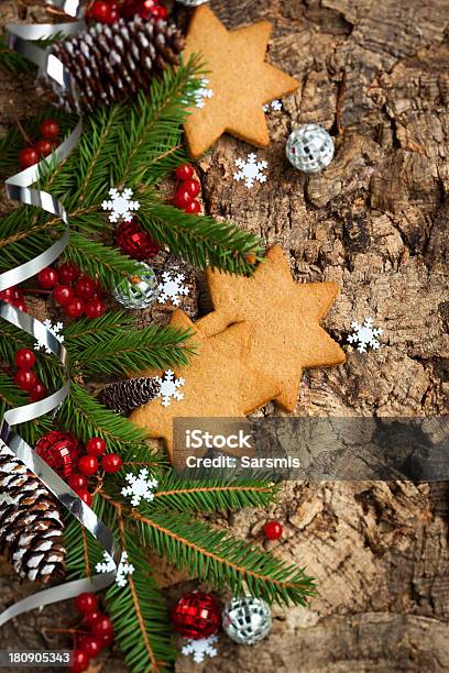 Foto de Decoração De Natal e mais fotos de stock de Artigo de decoração - Artigo de decoração, Assado no Forno, Baga - Fruta