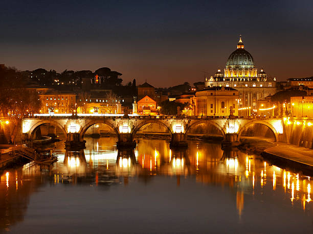 istock The River Tiber and Vatican 180928929