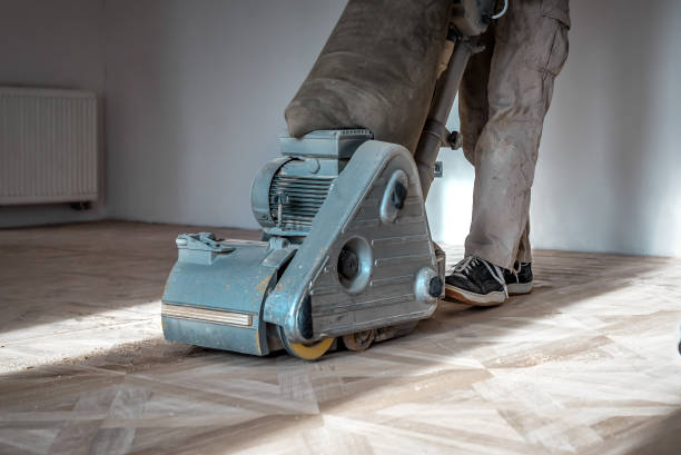 istock Professional grinding machine for parquet wooden floor renovation 1809401740