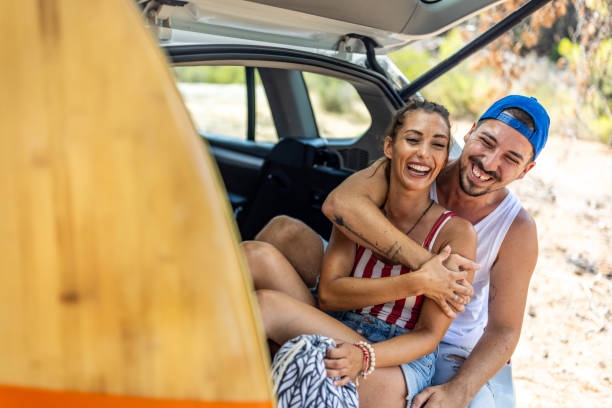 istock Surfers on a road trip 1809424518