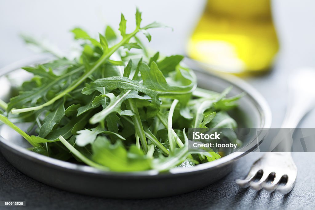 Salada de rúcula fresca - Foto de stock de Alimentação Saudável royalty-free