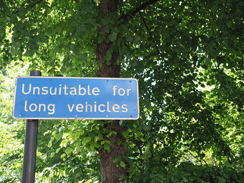 unsuitable for long vehicles blue traffic sign