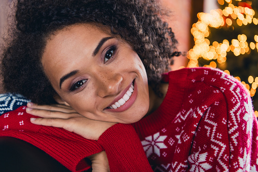 Close up cropped photo of gorgeous positive lady beaming smile good mood enjoy christmas time comfort flat indoors.