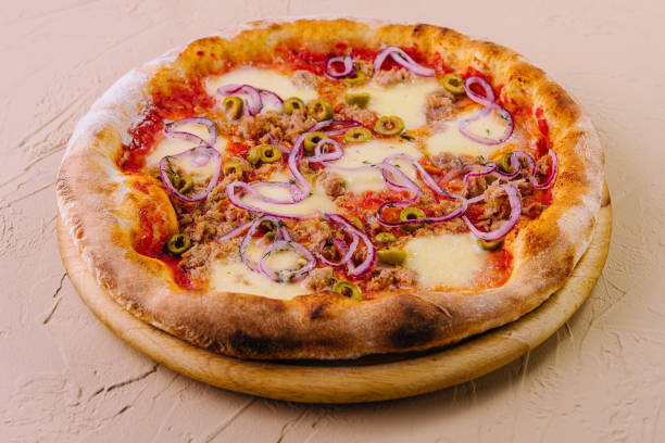 istock Italian Pizza with tuna and red onion 1809499070