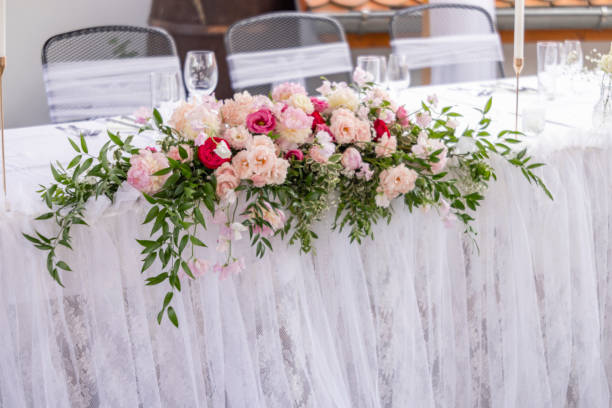 Wedding table with pink flowers