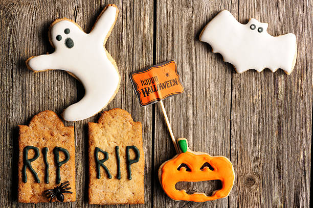 istock Halloween homemade gingerbread cookies 180956374