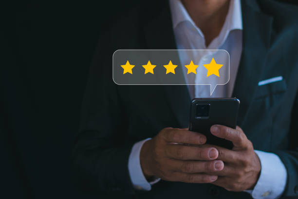istock Rating of customer satisfaction in using services through applications on mobile phones 1809703924