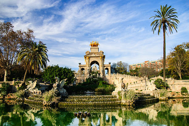 Magnificent fountain with pond in Parc de la Ciutadella, Barcelona Magnificent fountain with pond in Parc de la Ciutadella, Barcelona parc de la ciutadella stock pictures, royalty-free photos & images