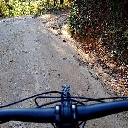 VTT dans les collines dromoises