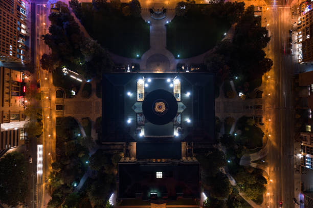Overhead Drone Shot of Ohio Statehouse at Night Aerial still image of the Ohio Statehouse taken by a drone flying directly above on a clear, Fall night in Columbus, Ohio. ohio ohio statehouse columbus state capitol building stock pictures, royalty-free photos & images