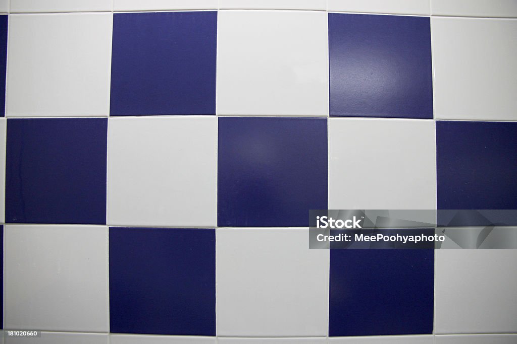 As paredes são azul xadrez. - Foto de stock de Acabando royalty-free