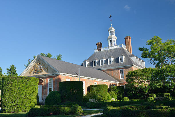 istock Governor's Palace in Williamsburg 181046326