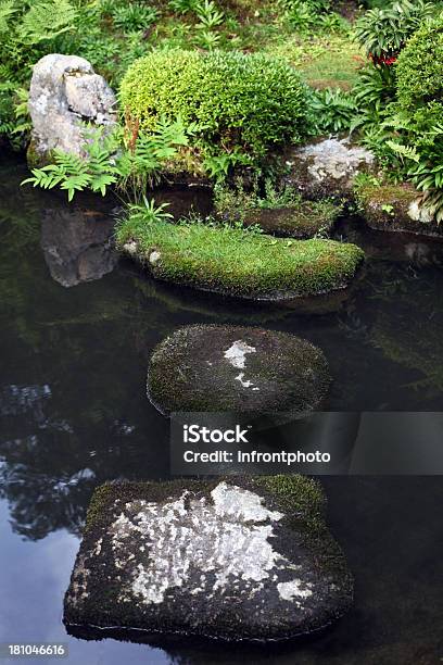 스테핑 스톤즈 일본식 정원 0명에 대한 스톡 사진 및 기타 이미지 - 0명, 고여 있는 물, 고요한 장면