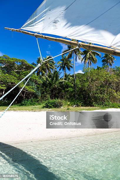 Foto de Passeio De Canoa Em Isle Of Pines Nova Caledônia e mais fotos de stock de Atividade - Atividade, Azul, Azul Turquesa