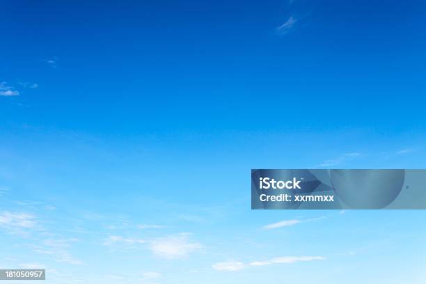 Spokojny Niebo - zdjęcia stockowe i więcej obrazów Atmosfera - Wydarzenia - Atmosfera - Wydarzenia, Bez ludzi, Bezchmurne niebo