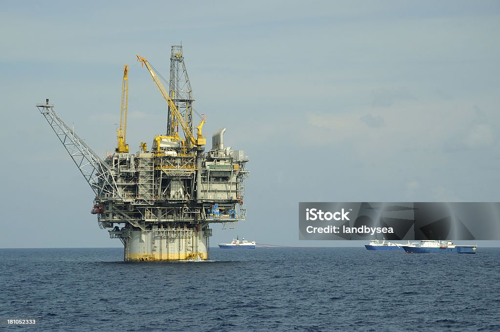 Platforma wiertnicza i statków wykorzystywanych przy badania sejsmicznych, - Zbiór zdjęć royalty-free (Platforma naftowa)