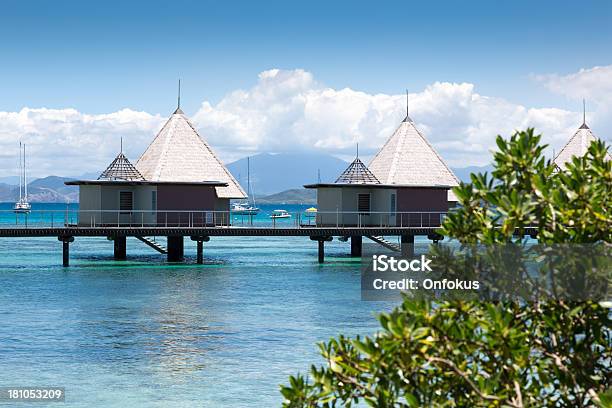 Foto de Paraíso Tropical De Luxo Um Bangalô Over Water Resort e mais fotos de stock de Laguna