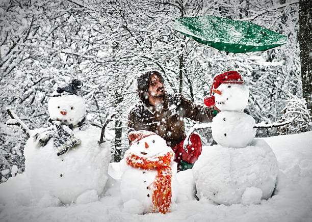 istock Family of three Snowmen 181053653