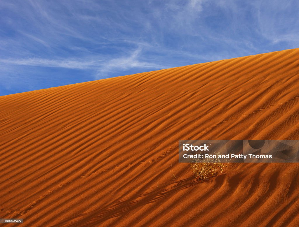Duna de areia padrão com sky - Foto de stock de Areia royalty-free