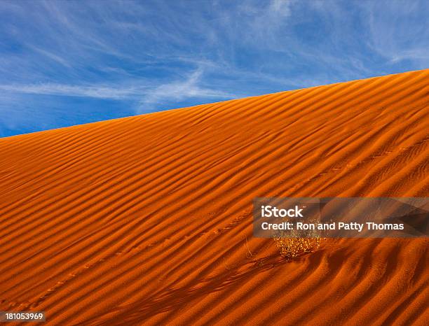 Foto de Duna De Areia Padrão Com Sky e mais fotos de stock de Areia - Areia, Arizona, Aventura