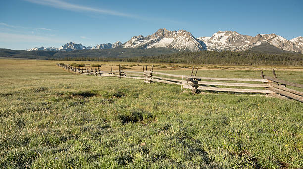 istock Log Rail Fence On Rocky Mountain Grassland 181055001