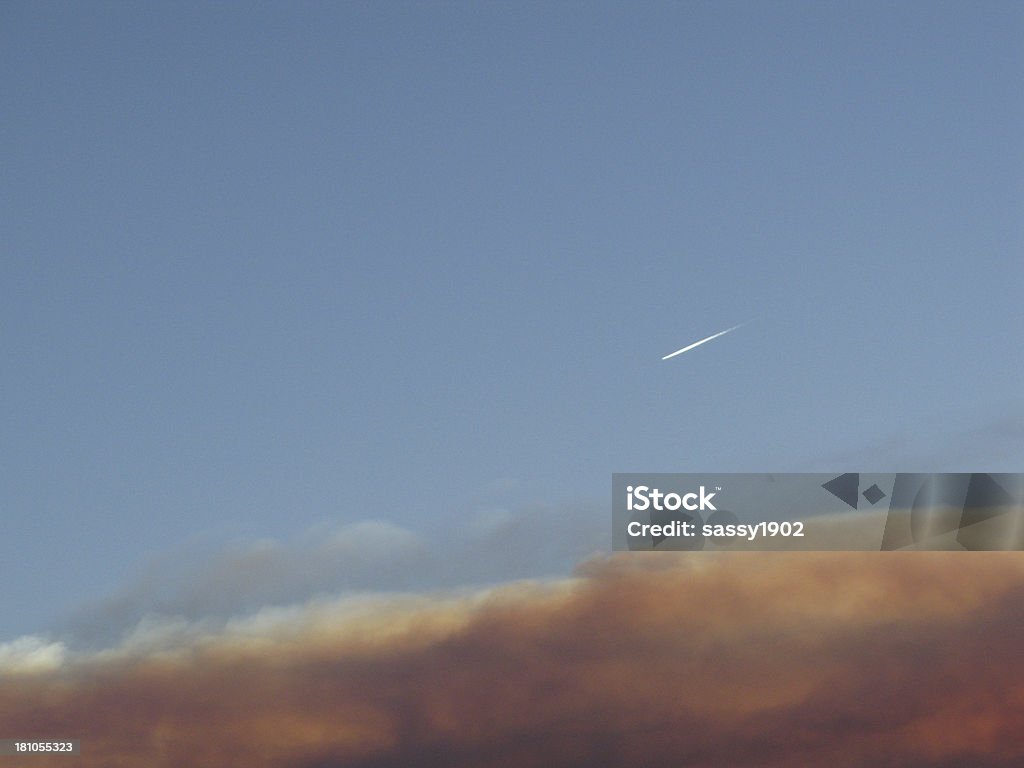 Avião Trail Arizona ao pôr do sol - Royalty-free Acordo Foto de stock