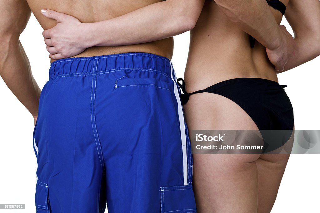 Casal de traseira vestindo roupas de banho - Foto de stock de 20 Anos royalty-free