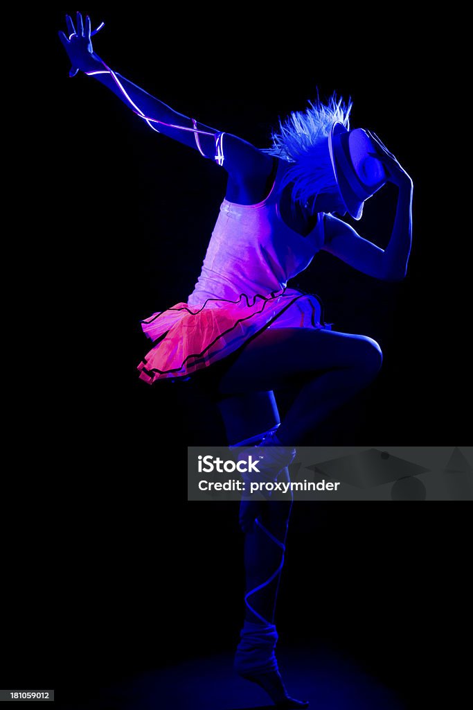Dançarino em preto luz - Foto de stock de 20 Anos royalty-free