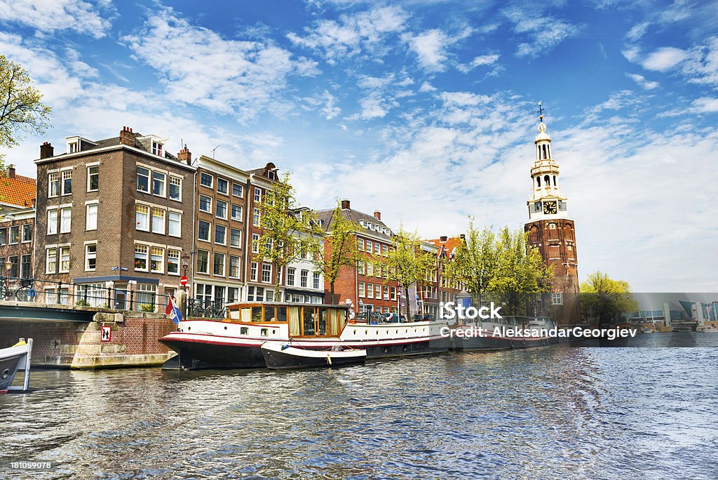 アムステルダムの運河、Munttoren （タワーで Centrum ） - アムステルダムのロイヤリティフリーストックフォト