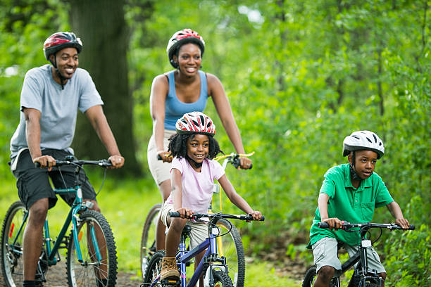 istock Family Bike Ride 181060096