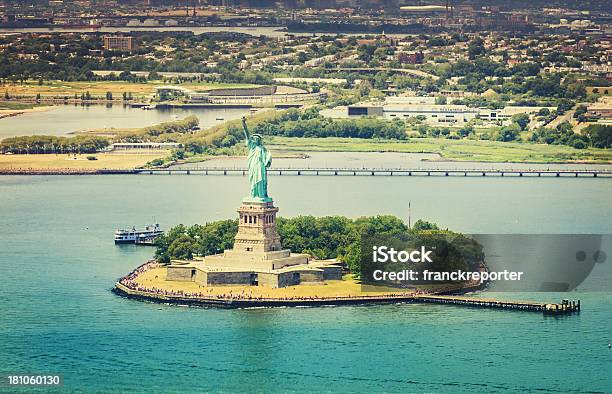 Photo libre de droit de Statue De La Liberté À New York banque d'images et plus d'images libres de droit de Eau - Eau, Statue de la Liberté - New York City, Continent américain