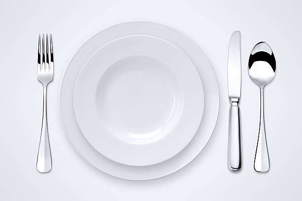 table dressée avec des contours de détourage - fork table knife silverware spoon photos et images de collection