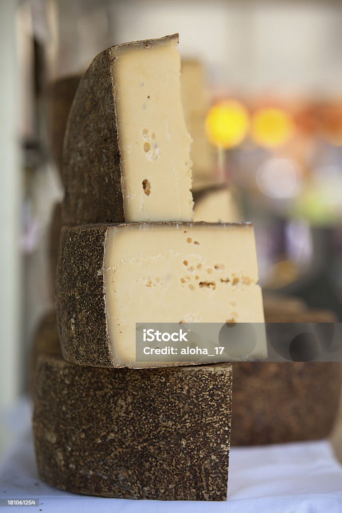 쌓다 치즈 Loaves 0명에 대한 스톡 사진 및 기타 이미지 - 0명, 3가지 개체, 갈색 - iStock
