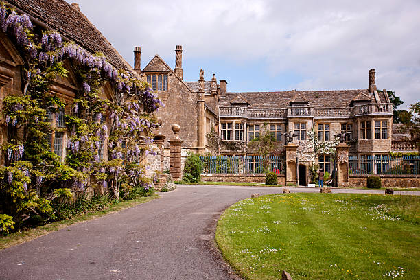 An Elizabethan house and gardens