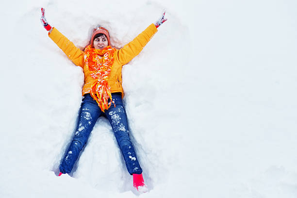 istock Young woman and snow 181062424