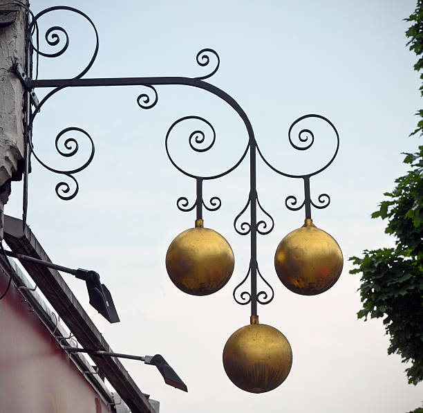 istock Pawnbroker shop sign 181062712