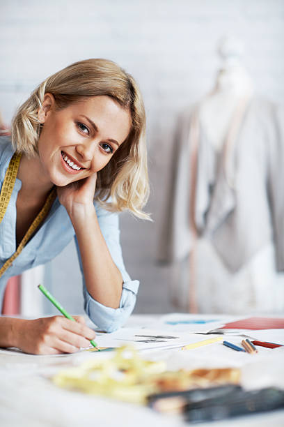 istock Working to get her designs shown in Milan 181063137
