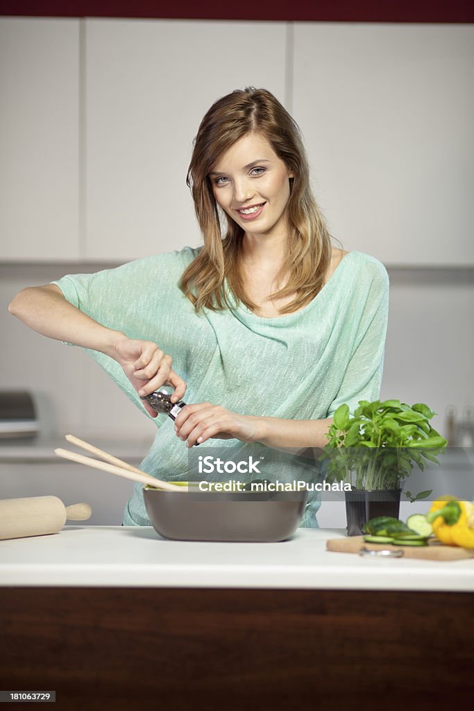 Spicing cibo - Foto stock royalty-free di Alimentazione sana